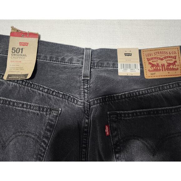 Levi's 501 original 32x26 sit at waist women-button fly - Picture 5 of 6